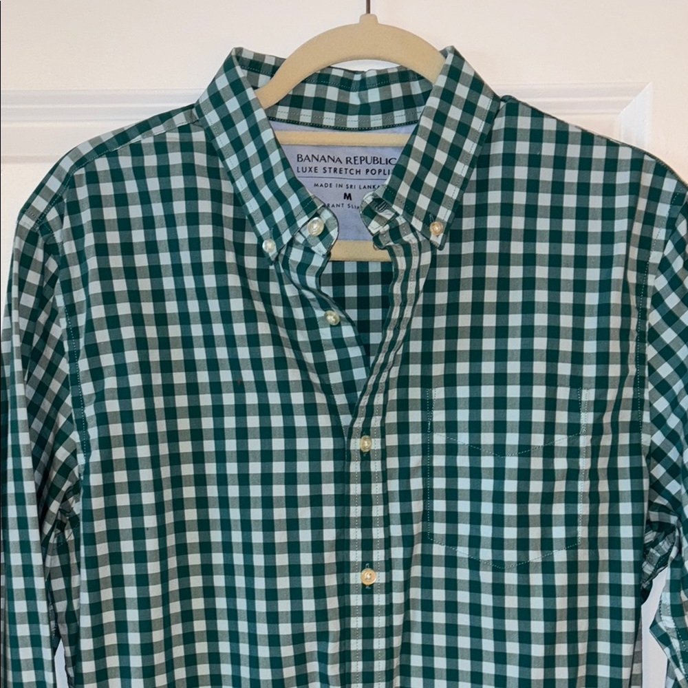 Banana Republic Green Checkered Men's Shirt - Luxe Stretch Poplin